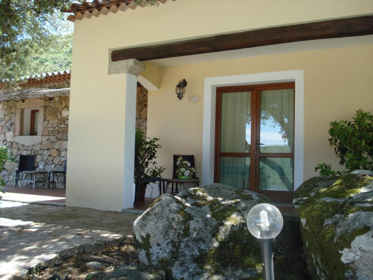 Hotel Valkarana Country Relais (Adults Only) Сант Антонио Ди Галура Екстериор снимка