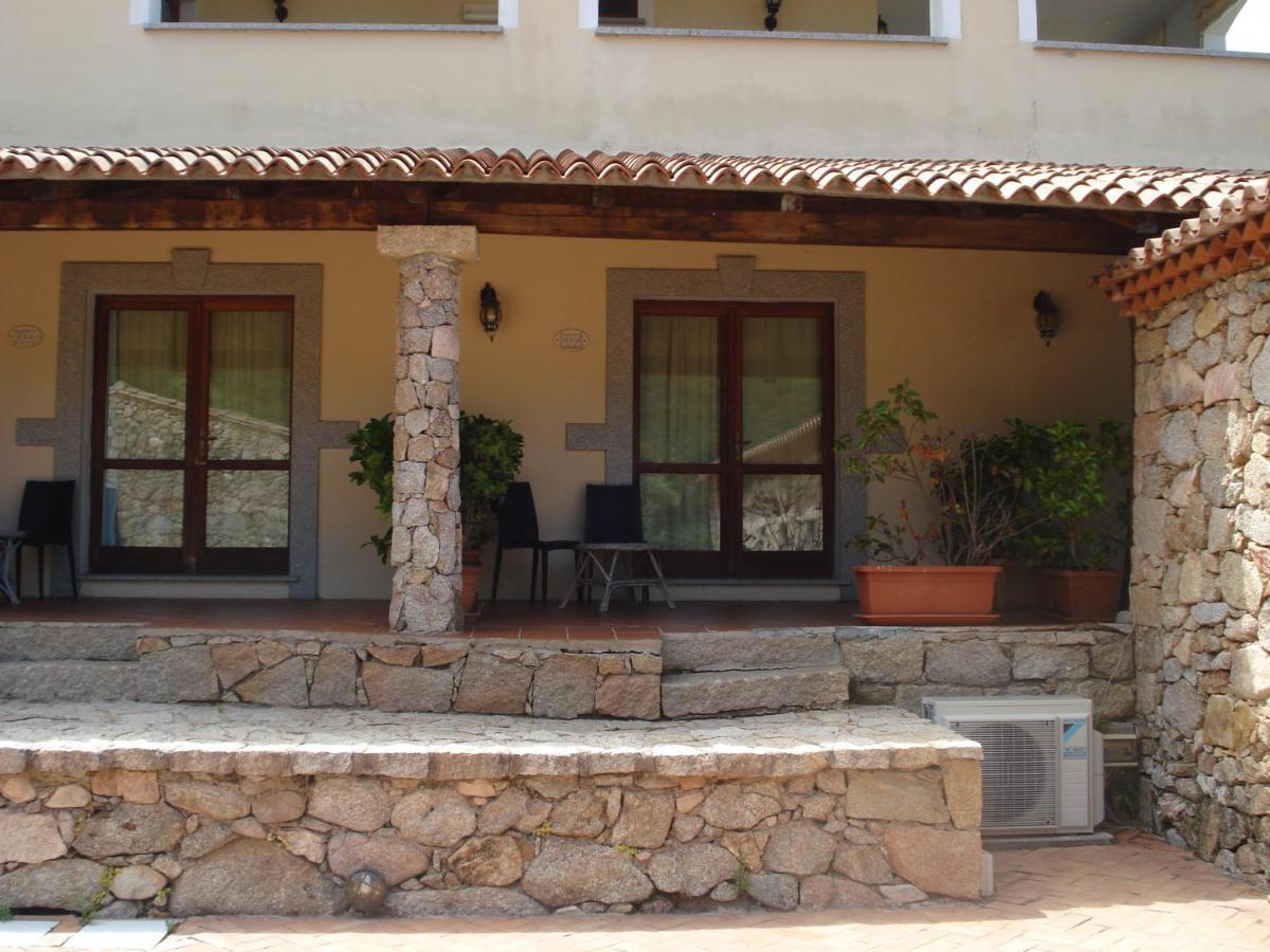Hotel Valkarana Country Relais (Adults Only) Сант Антонио Ди Галура Екстериор снимка