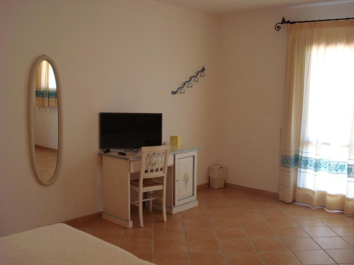 Hotel Valkarana Country Relais (Adults Only) Сант Антонио Ди Галура Екстериор снимка