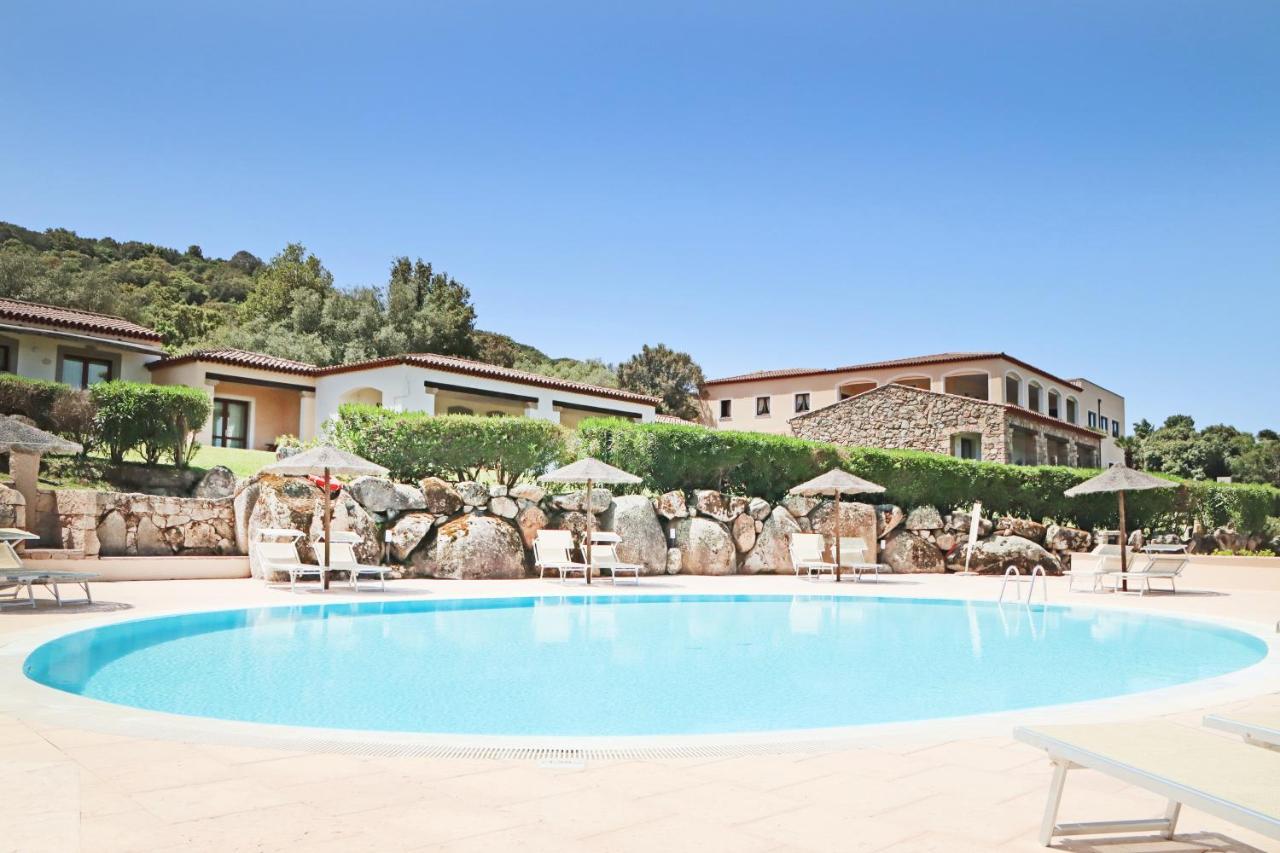 Hotel Valkarana Country Relais (Adults Only) Сант Антонио Ди Галура Екстериор снимка